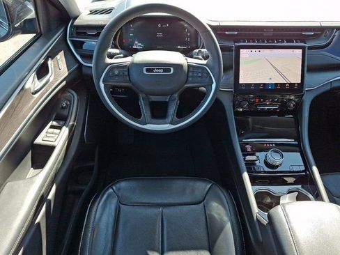 Certified 2022 Jeep Grand Cherokee Limited 4xe w/ Luxury Tech Group II AWD/4WD image 14