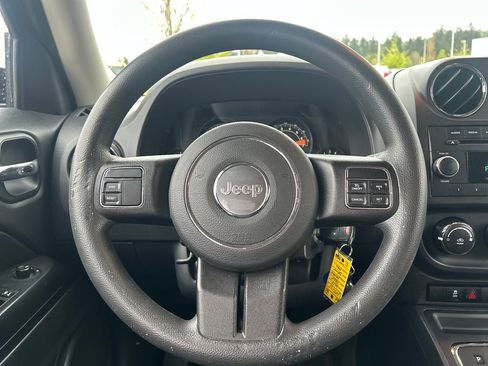 Used 2014 Jeep Patriot Sport w/ Power Value Group AWD/4WD image 19