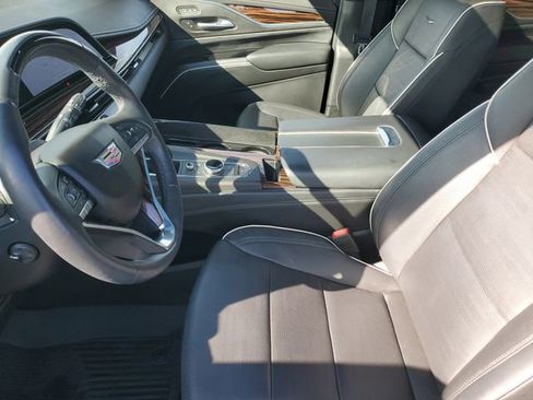 Certified 2023 Cadillac Escalade Premium Luxury w/ Performance Package AWD/4WD image 24