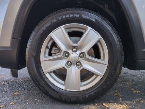 Used 2022 Jeep Compass Latitude image 14