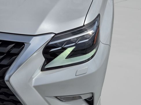 Certified 2023 Lexus GX 460 Premium AWD/4WD image 9