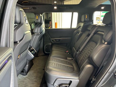 Used 2024 Rivian R1S Adventure AWD/4WD image 19