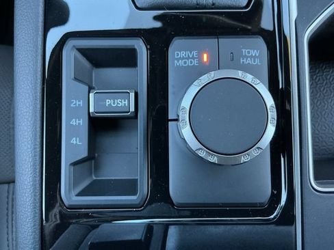 Certified 2026 Toyota Tundra Limited AWD/4WD image 29