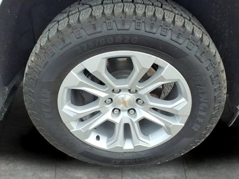 Used 2025 Chevrolet Silverado 1500 LTZ AWD/4WD image 8