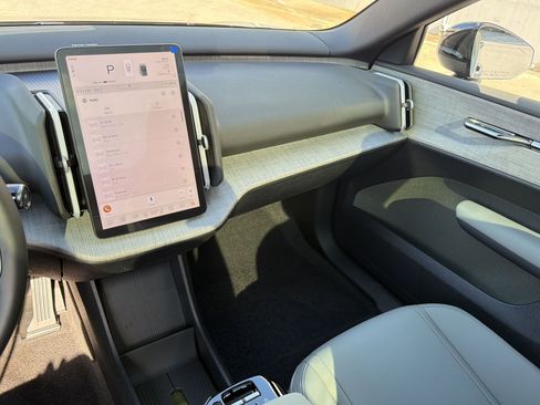 New 2026 Volvo EX30 Plus w/ Climate Package AWD/4WD image 24