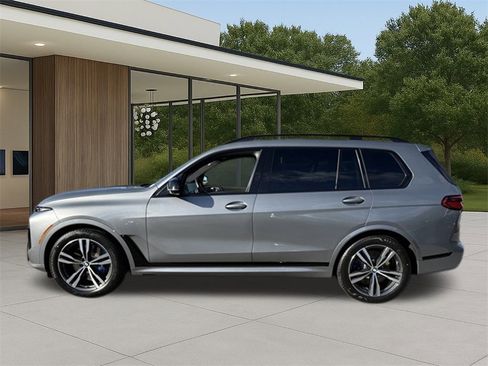 Certified 2024 BMW X7 M60i w/ Executive Package image 8
