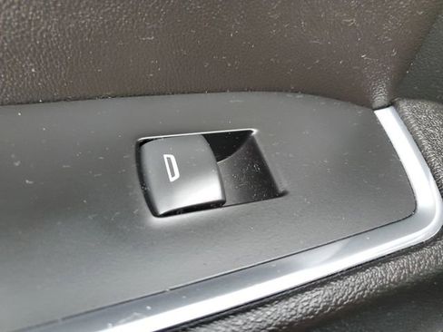 Used 2024 GMC Sierra 1500 Elevation image 16