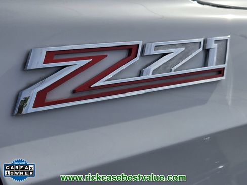 Used 2024 Chevrolet Suburban Z71 w/ Luxury Package AWD/4WD image 18
