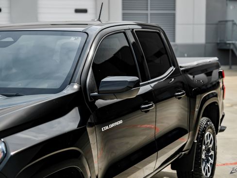 Used 2024 Chevrolet Colorado Z71 w/ Z71 Convenience Package 2 image 24