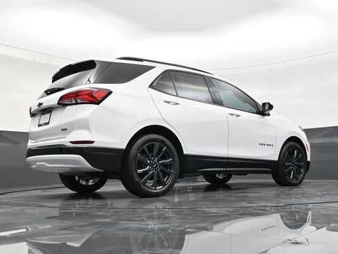 Used 2022 Chevrolet Equinox RS image 25