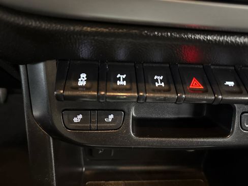 Used 2018 Chevrolet Colorado ZR2 image 24