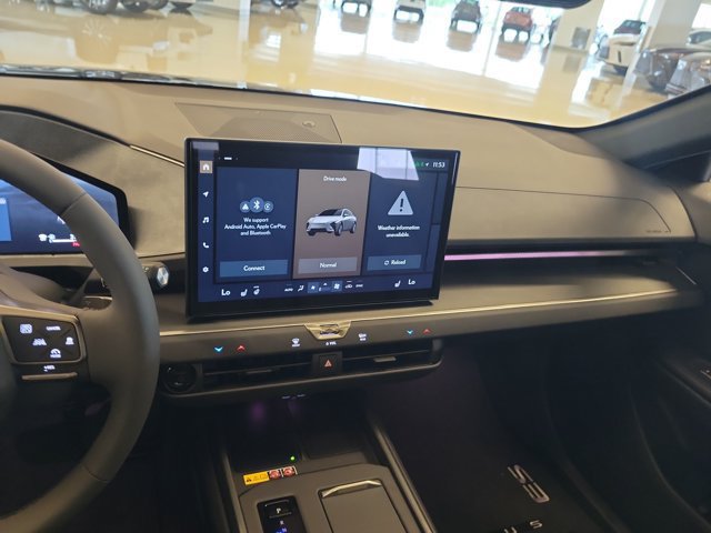 Used 2026 Lexus ES 350h w/ Convenience Package FWD image 19