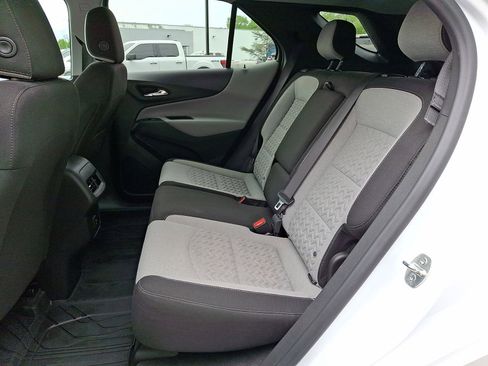 Certified 2023 Chevrolet Equinox LS w/ LS Convenience Package FWD image 19