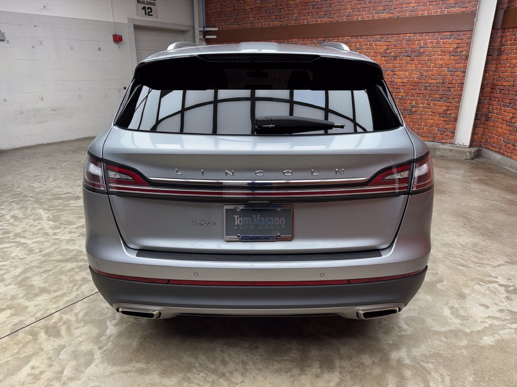 Used 2023 Lincoln Nautilus Reserve AWD/4WD image 4