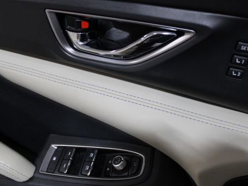 Used 2023 Subaru Ascent Limited w/ Technology Package image 19