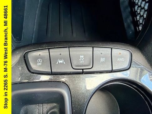 Used 2023 Chevrolet TrailBlazer LT AWD/4WD image 37