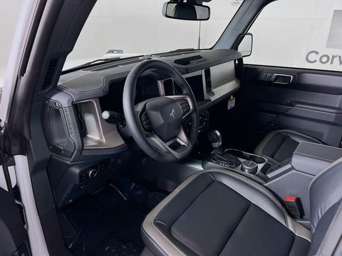 New 2025 Ford Bronco Outer Banks image 3