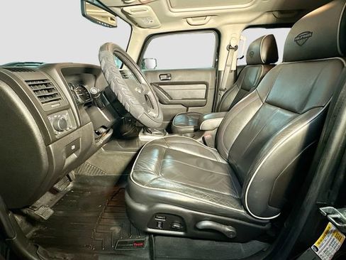 Used 2010 HUMMER H3T Alpha image 22