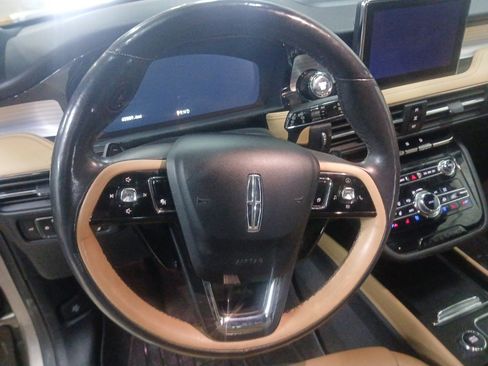 Used 2021 Lincoln Corsair Reserve image 14