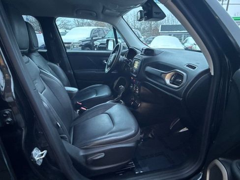 Used 2015 Jeep Renegade Limited image 16