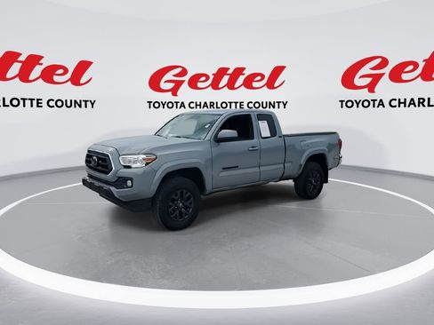 Certified 2020 Toyota Tacoma SR5 image 4