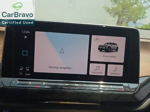Used 2025 Volkswagen Atlas SE w/ Panoramic Sunroof Package AWD/4WD image 18