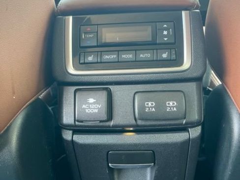 Used 2019 Subaru Ascent Touring AWD/4WD image 27