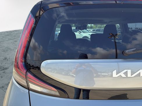 Certified 2025 Kia Soul EX FWD image 38
