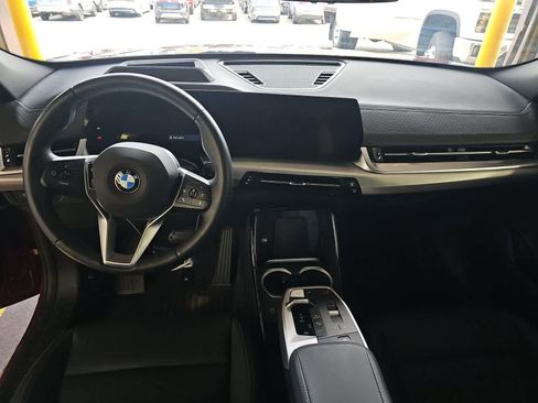 Used 2026 BMW X2 xDrive28i AWD/4WD image 16