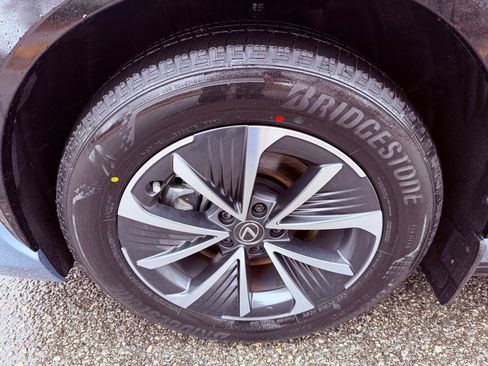 Certified 2023 Lexus RZ 450e Premium w/ Accessory Package (A2) image 16