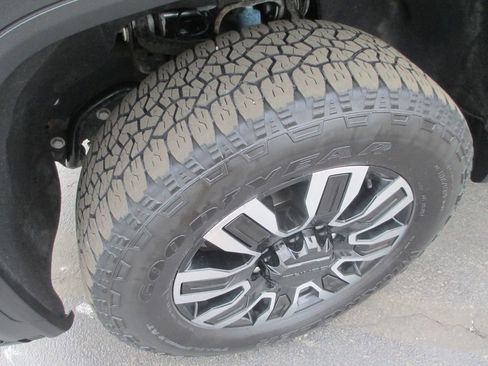 Used 2024 GMC Sierra 2500 Denali Ultimate image 15