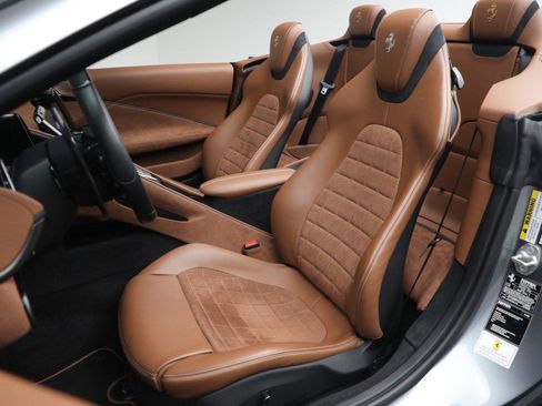 Certified 2025 Ferrari Roma Spider image 16