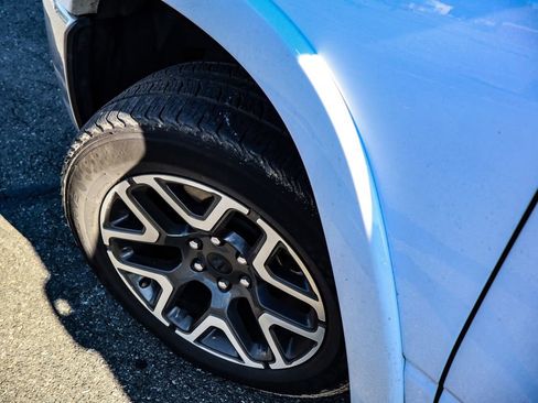 Used 2025 RAM 1500 Laramie image 43