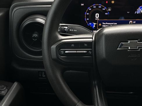 Used 2024 Chevrolet Colorado Trail Boss w/ Technology Package image 13