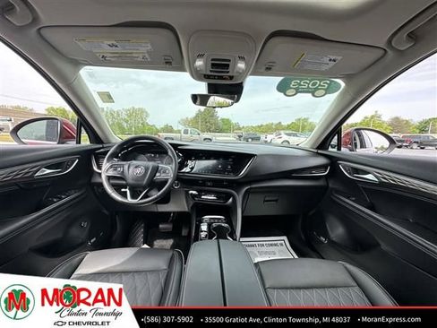 Used 2023 Buick Envision Avenir image 21