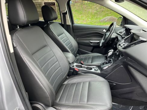 Used 2014 Ford Escape Titanium w/ Equipment Group 401A FWD image 23