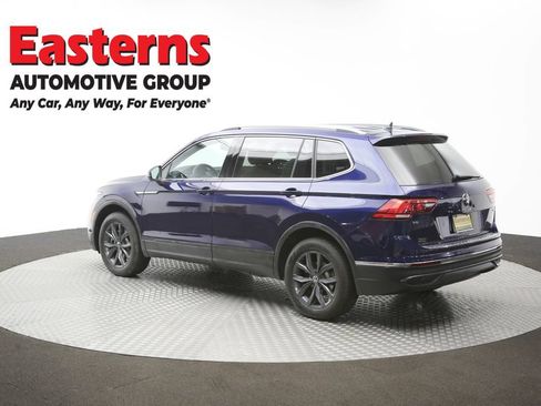Used 2023 Volkswagen Tiguan SE AWD/4WD image 63