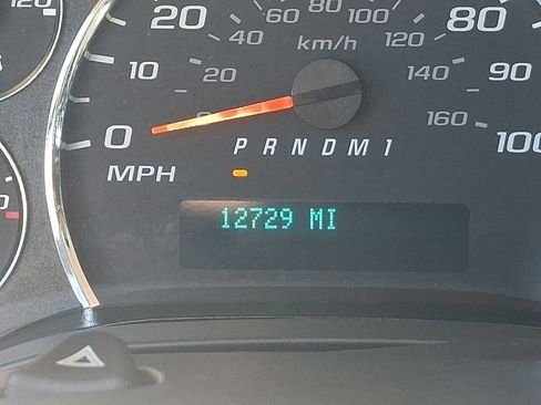 Used 2024 GMC Savana 2500 w/ Driver Convenience Package image 18