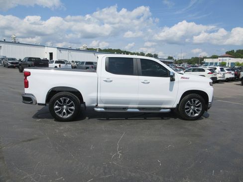 Used 2019 Chevrolet Silverado 1500 LT w/ All-Star Edition AWD/4WD image 2