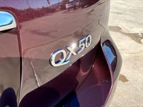 Used 2017 INFINITI QX50 AWD w/ Premium Plus Package image 9