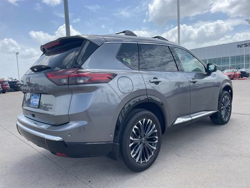 Certified 2026 Nissan Rogue Platinum w/ Platinum Premium Package AWD/4WD image 5