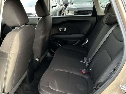 Used 2016 Kia Soul image 19