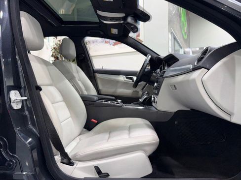 Used 2014 Mercedes-Benz C 250 Sedan image 55