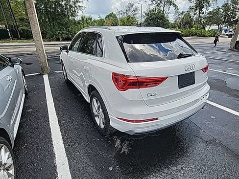 Used 2019 Audi Q3 2.0T Premium AWD/4WD image 3