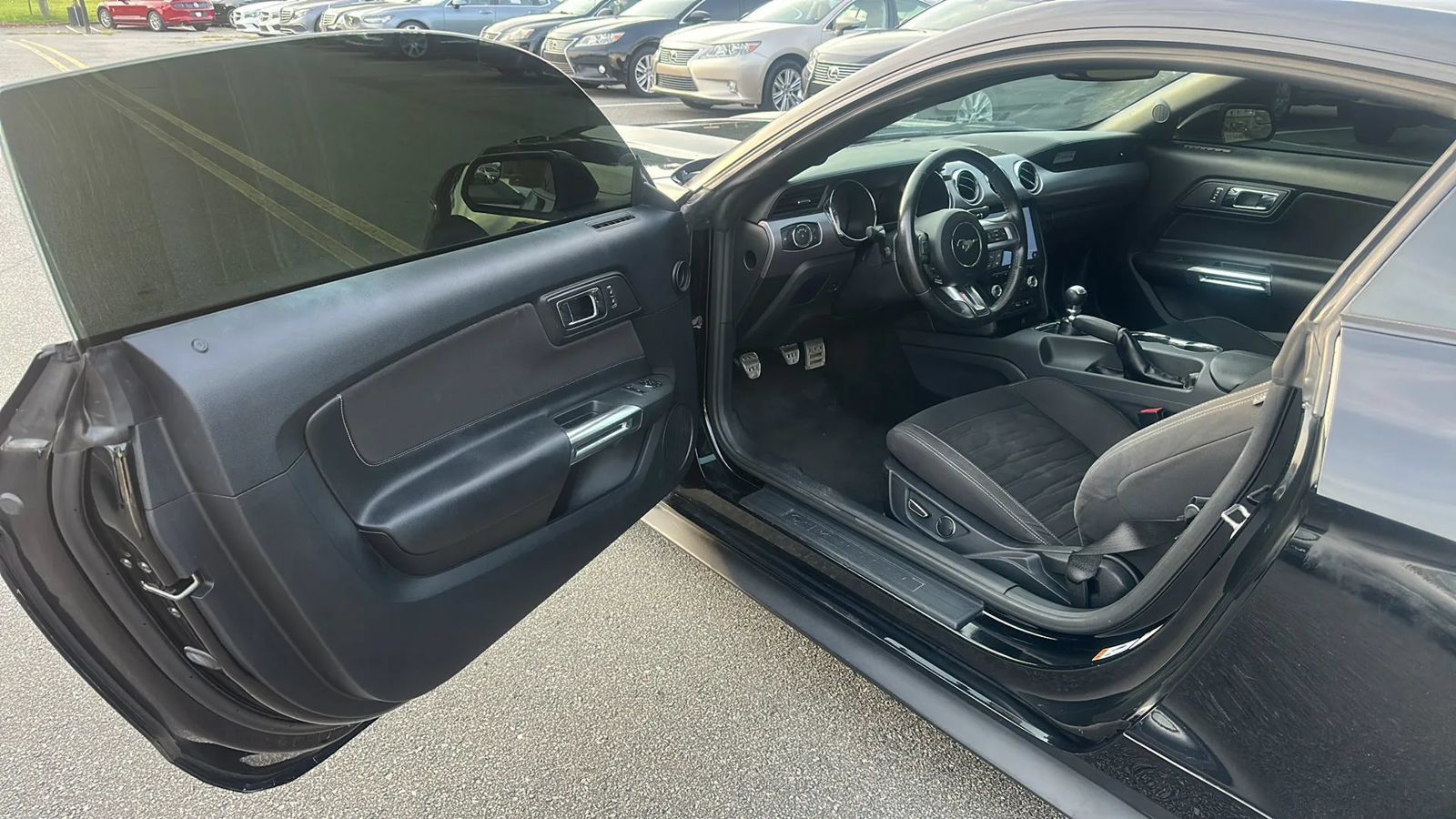 Used 2016 Ford Mustang GT RWD image 15