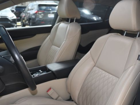 Used 2023 Nissan Maxima Platinum w/ Sport Mat Group image 13