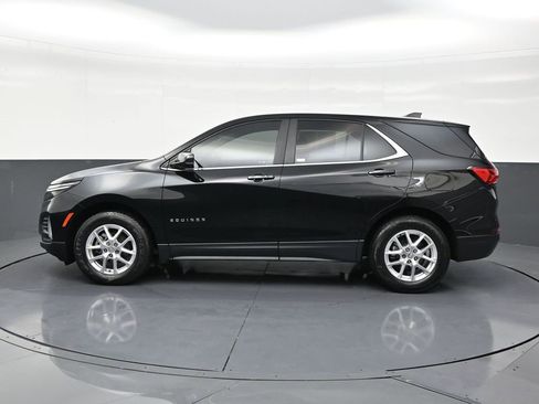 Used 2022 Chevrolet Equinox LT image 2