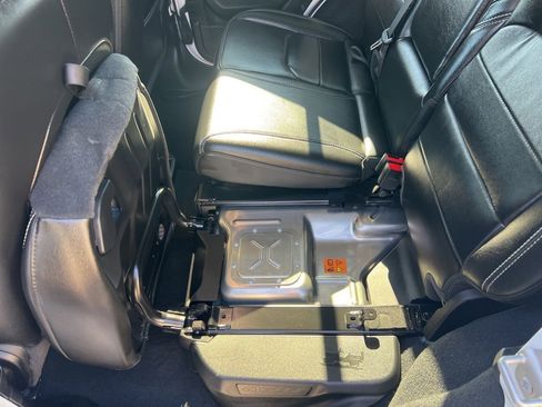 Used 2022 Jeep Wrangler Unlimited Sahara w/ Cold Weather Group image 24