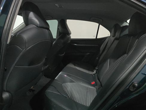 Used 2021 Toyota Camry SE FWD image 15