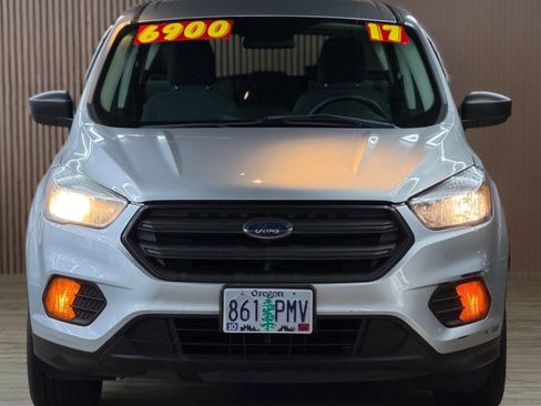 Used 2017 Ford Escape S image 2
